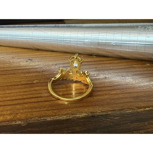 14 Karat Gold Plated Crown Tiara Cubic Zirconia Ring Women Size 7.5 - Picture 6 of 15